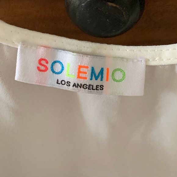 White patterned top - Picture 3 of 3